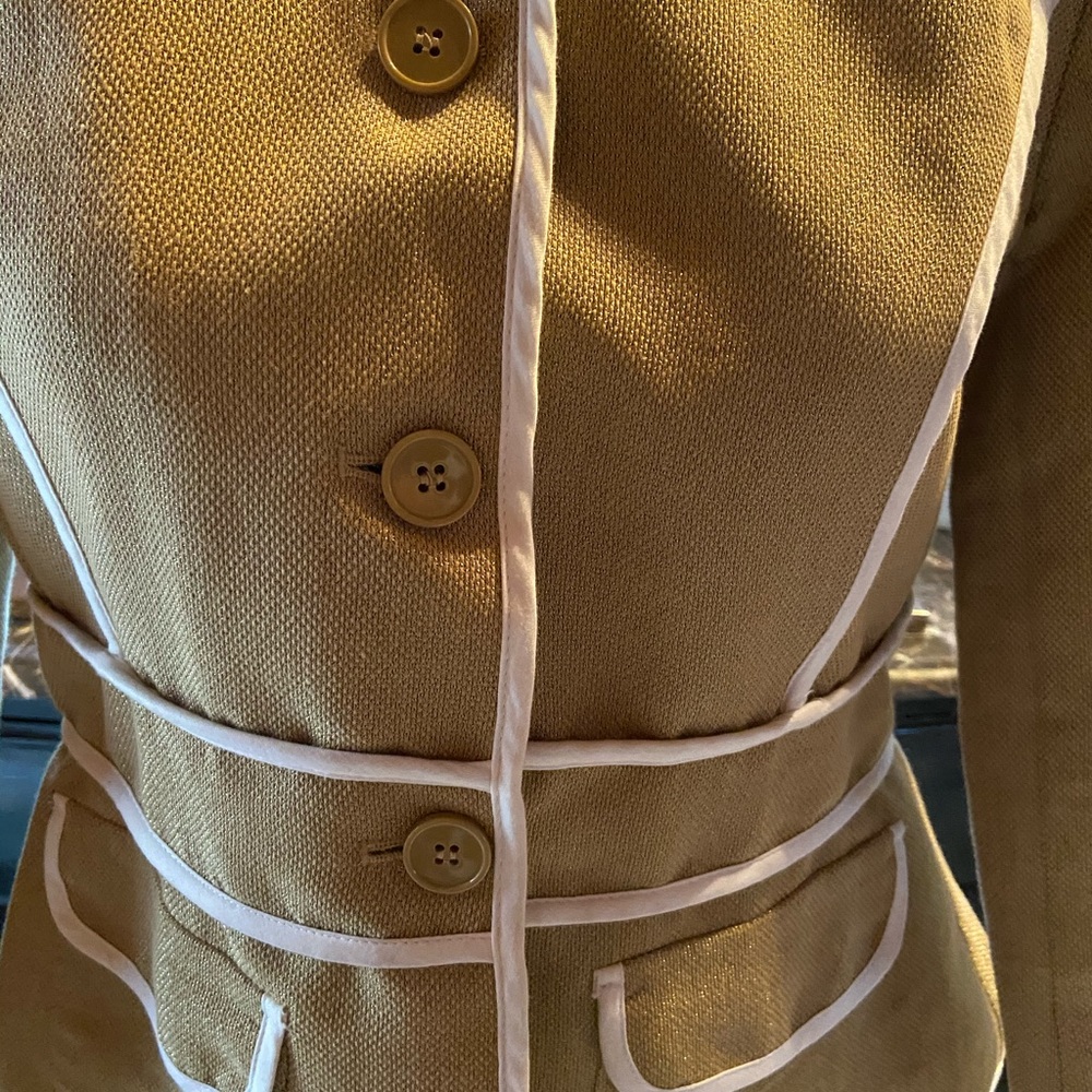 Jacket - Picture 3 of 5